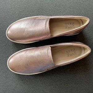 Metallic Pink Naturalizer Marianne’s - size 8.5 WW